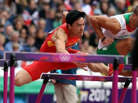 Lưu Tường bị chỉ trích là “diễn kịch” - 1 Lưu Tường bị chỉ trích là cố tình diễn kịch