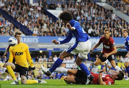 Alex Ferguson không chỉ trích các học trò sau thất bại