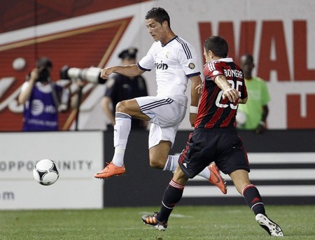 C. Ronaldo lập cú đúp, Real Madrid thắng đậm Milan - 2 C. Ronaldo tỏa sáng với cú đúp vào lưới Milan