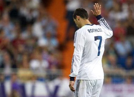 Man City, MU phát hoảng vì mức giá 200 triệu euro của C. Ronaldo - 1 Real Madrid chỉ để C. Ronaldo ra đi với giá 200 triệu euro
