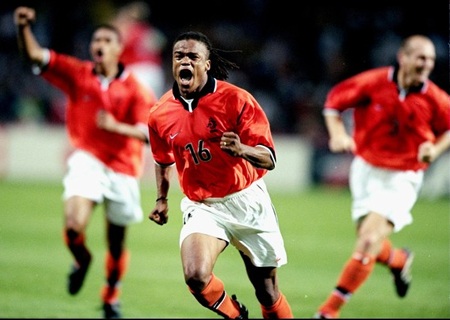 Những bê bối nghiện hút của các ngôi sao bóng đá thế giới - 2 Edgar Davids cũng từng sử dụng chất cấm
