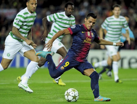 Nhìn lại chiến thắng nghẹt thở của Barca tại Nou Camp - 3 Alexis Sanchez bỏ lỡ cơ hội ngon ăn ngay ở phút thứ hai