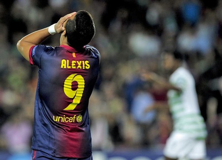 Nhìn lại chiến thắng nghẹt thở của Barca tại Nou Camp - 5 Alexis Sanchez đã có một trận đấu khá thất vọng