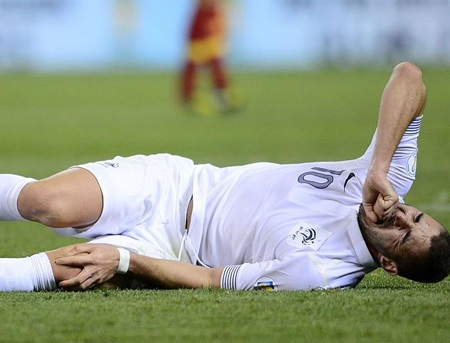 Benzema dính chấn thương sau trận Pháp-TBN
