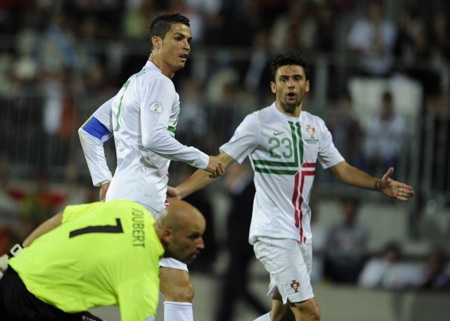 Sức ép tại Moscow đón đợi C. Ronaldo - 1 Thủ quân C. Ronaldo vẫn là điểm tựa cho ĐT Bồ Đào Nha