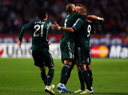 C. Ronaldo lập hattrick, Real Madrid “hủy diệt” Ajax - 3 Benzema cũng để lại dấu ấn với một bàn thắng vào lưới Vermeer
