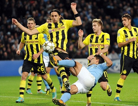 Điểm nhấn trong 90 phút Man City “hút chết” trước Dortmund - 2 Những phút đầu tiên của trận đấu diễn ra với tốc độ rất cao