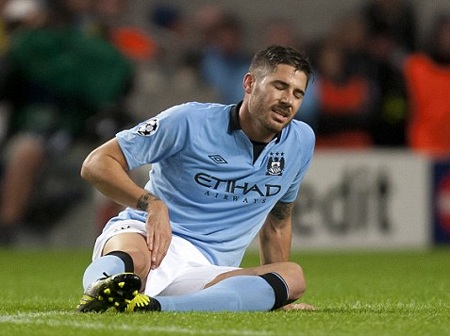 Điểm nhấn trong 90 phút Man City “hút chết” trước Dortmund - 5 Chấn thương khiến Javi Garica phải rời sân chỉ sau hơn 30 phút thi đấu