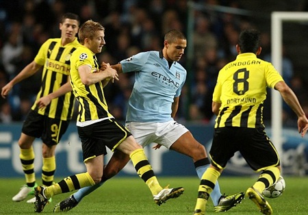 Điểm nhấn trong 90 phút Man City “hút chết” trước Dortmund - 7 Tiền vệ Rodwell vào sân thay Garcia đã không đáp ứng được kỳ vọng