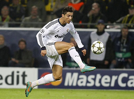 C. Ronaldo ghi bàn, Real Madrid vẫn bại trận trước Dortmund - 2 C. Ronaldo ghi bàn những không thể giúp Real Madrid tránh khỏi thất bại