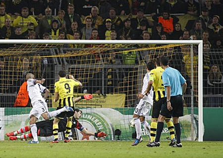 Những dấu ấn trong ngày Real Madrid bại trận trên đất Đức - 2 Dortmund đã thi đấu thực sự lấn lướt ở hiệp 1