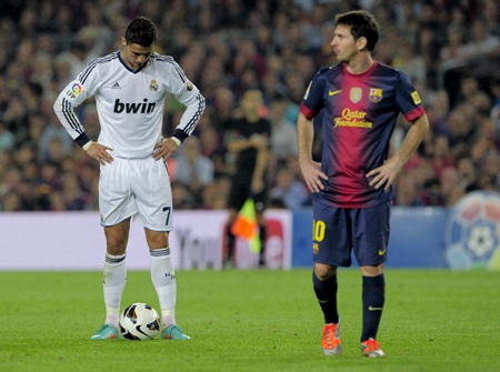 C. Ronaldo “vấp ngã” trong cuộc đua Quả bóng vàng với Messi - 1 Cuộc so tài Messi-Ronaldo không chỉ gói gọn ở La Liga