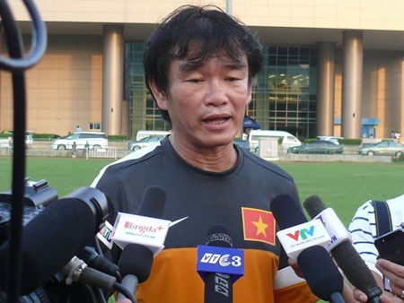 HLV Phan Thanh Hùng khẳng định đội tuyển sẽ đá hết mình với Thái Lan