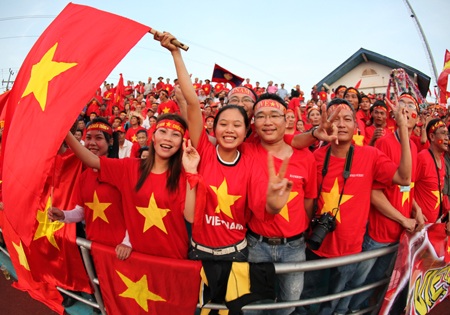 Cùng Goldentour tiếp lửa cho ĐT Việt Nam tại AFF Cup 2012 - 1 Đặt tour hoặc tìm hiểu thêm thông tin, vui lòng liên lạc