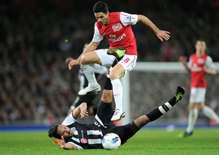 Arsenal trước trận chiến cam go với “Chích chòe” - 1 Arsenal sẽ gặp không ít khó khăn khi đối diện Newcastle