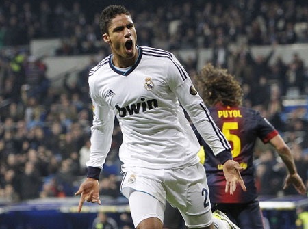 Real Madrid hòa may mắn Barcelona tại Bernabeu - 4 Varane mang về bàn gỡ hòa 1-1 đầy quý giá cho Real Madrid