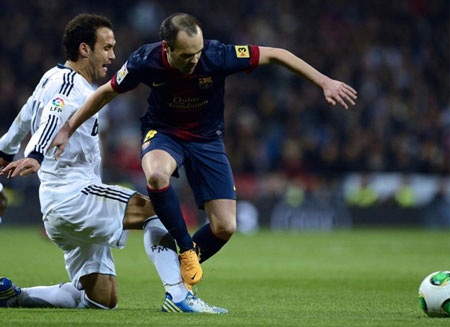 Nhìn lại 90 phút hấp dẫn ở đại chiến Real Madrid-Barcelona - 3 Barcelona là đội chủ động hơn về thế trận