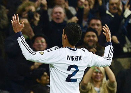 Nhìn lại 90 phút hấp dẫn ở đại chiến Real Madrid-Barcelona - 11 ...giúp Real Madrid giành được trận hòa 1-1 tại Bernabeu