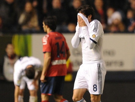 Nỗi thất vọng của Kaka khi phải nhận thẻ đỏ ở phút 76