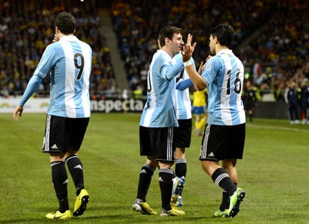 “Song sát” Aguero-Higuain giúp Argentina đánh bại Thụy Điển - 1 Aguero và Higuain tỏa sáng trong chiến thắng của Argentina
