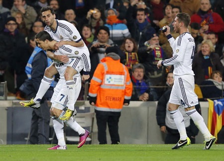C. Ronaldo lập cú đúp, Real Madrid hạ gục Barca tại Nou Camp - 3 Niềm vui chiến thắng của các cầu thủ Real Madrid