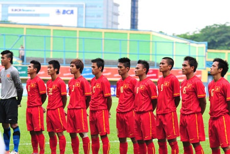 Giấc mơ săn “Vàng” SEA Games 2013 của U23 Việt Nam - 2 ĐTQG đang được trẻ hóa một cách tối đa