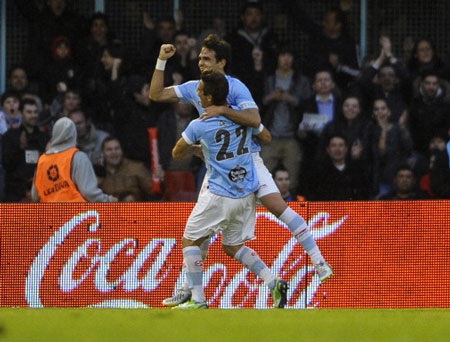 Oubina giúp Celta Vigo giành lại 1 điểm ở cuối trận