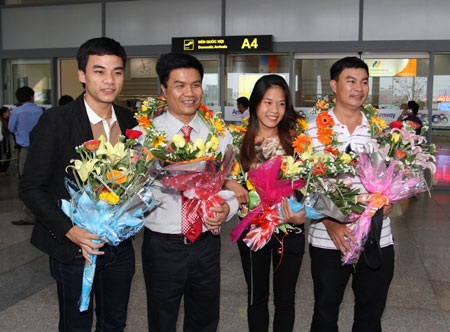 Giành HCB đi bộ châu Á, Thanh Phúc sẽ được thưởng lớn - 1 Lãnh đạo Sở VH-TT&DL TP Đà Nẵng chúc mừng thầy trò Trần Anh Hiệp