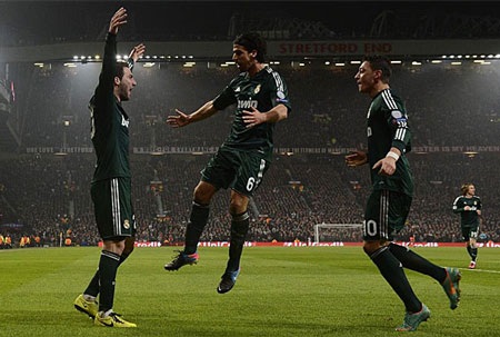 Những khoảnh khắc rực lửa ở đại chiến MU-Real tại Old Trafford - 13 Real Madrid cảm nhận được cơ hội chiến thắng khi chơi hơn người