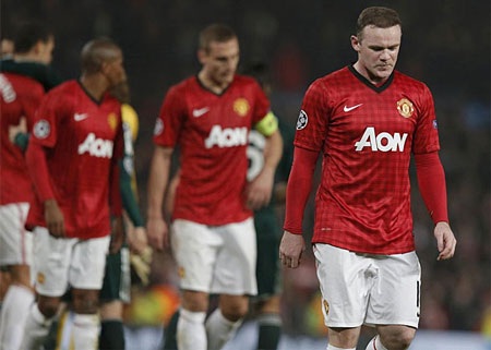 Những khoảnh khắc rực lửa ở đại chiến MU-Real tại Old Trafford - 16 Nỗi buồn bị loại của các cầu thủ MU, họ thua 2-3 sau hai loạt trận