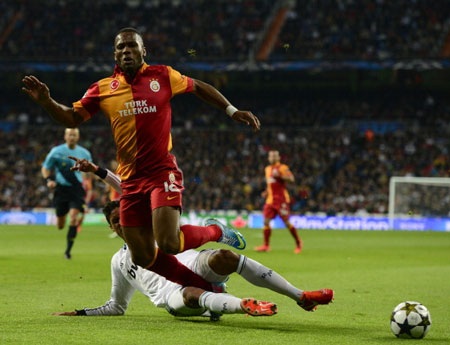 Galatasaray - Real Madrid: Nỗi khiếp sợ tại “chảo lửa” Telekom Arena - 2 Drogba và đồng đội quyết tâm lật ngược thế cờ trên sân nhà