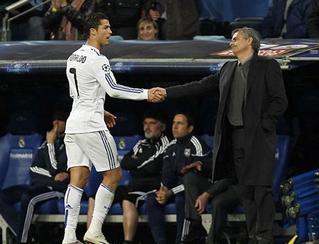 C. Ronaldo theo chân Mourinho đến Chelsea? - 1 HLV Mourinho và Ronaldo sẽ cùng đến Chelsea?