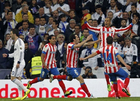 Real Madrid thua đau đớn Atletico ở chung kết Cúp Nhà vua - 2 Atletico ngược dòng giành chiến thắng 2-1 đầy bất ngờ