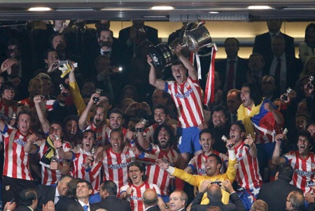 Real Madrid thua đau đớn Atletico ở chung kết Cúp Nhà vua - 3 Niềm vui vô địch Cúp Nhà vua của các cầu thủ Atletico
