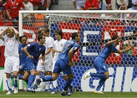 Italia và tham vọng giành vé sớm dự World Cup 2014 - 3 Italia từng đánh bại CH Séc tại World Cup 2006