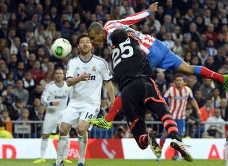 Real thua Atletico, lần đầu tiên sau 10 năm Mourinho trắng tay khi dẫn dắt 1 CLB