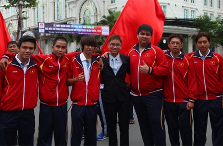 Thể thao điện tử Việt Nam đã chuẩn bị gì cho AIMAG 2013? - 3 Các chàng trai Việt Nam quyết tâm mang thành tích về cho quốc gia