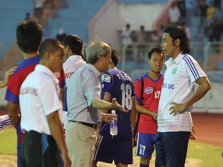 Ông Lê Thụy Hải bức xúc với các quyết định của trọng tài