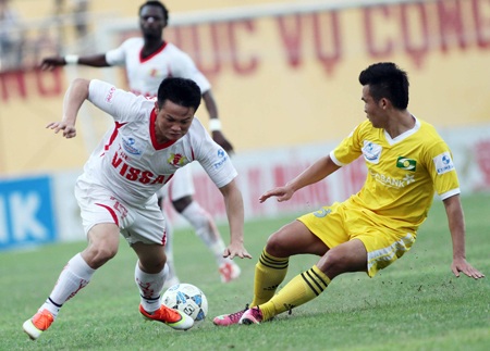 HA Gia Lai lên nhất bảng, SL Nghệ An hòa thất vọng - 1 SL Nghệ An hòa thất vọng Ninh Bình - Ảnh: Gia Hưng