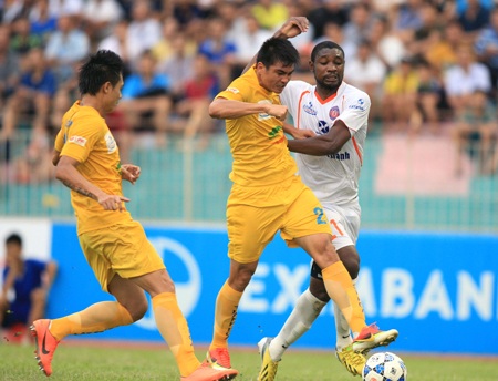 Thanh Hóa dọa bỏ V-League vì bức xúc trọng tài - 1 Thanh Hóa cho rằng họ thua oan XMXT Sài Gòn - Ảnh: Gia Hưng