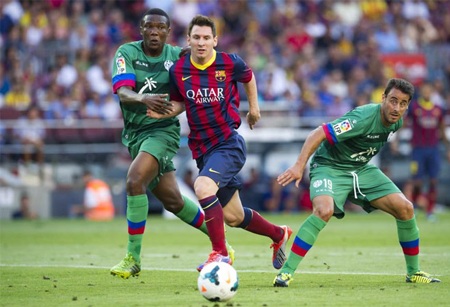 Barcelona hạ Levante 7-0 ngày mở màn La Liga - 2 Lionel Messi tỏa sáng với một cú đúp