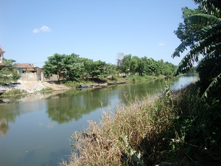 Cổng vào nhìn từ phía trong