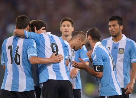 Argentina đánh bại Italia trên sân khách - 3 Niềm vui chiến thắng của các cầu thủ Argentina
