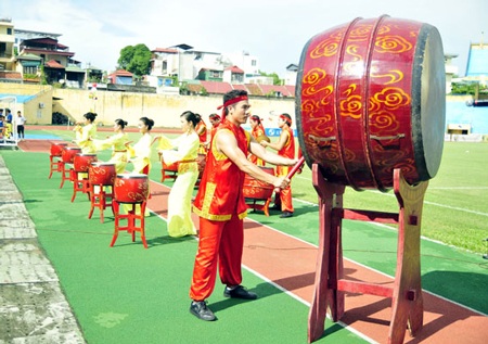 Tất cả đã chuẩn bị cho lên ăn mừng chức vô địch của Hà Nội T&T