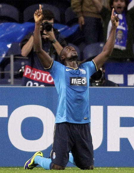 Niềm vui sướng của tiền đạo Jackson Martinez