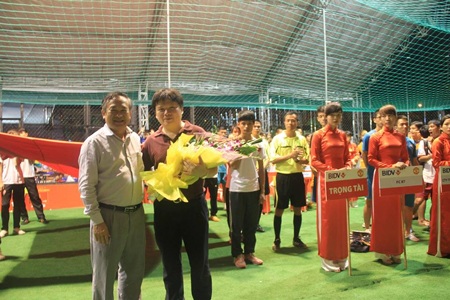 Khai mạc giải bóng đá đường phố BIDV- Manchester United Cup 2013 - 1 Khai mạc giải bóng đá đường phố BIDV- Manchester United Cup 2013