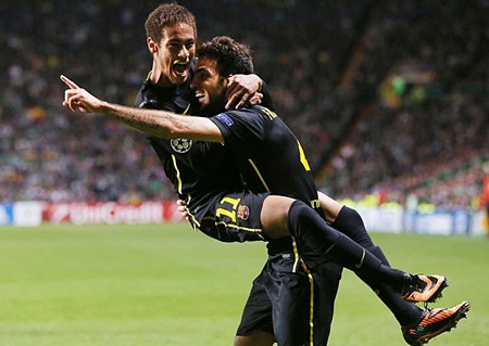 Niềm vui chiến thắng của Neymar và Cesc Fabregas