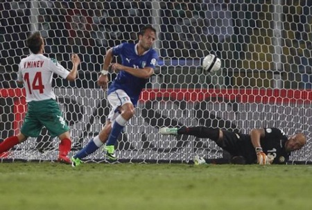 Hạ Bulgaria, Italia tiến sát đến tấm vé dự World Cup 2014 - 3 Gilardino tỏa sáng với bàn thắng duy nhất ở phút 38