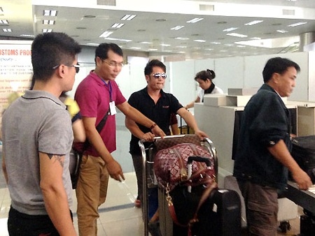 Bằng Kiều về nước xả stress sau ly hôn - 6 Theo