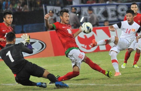Thua U19 Indonesia sau loạt luân lưu, U19 Việt Nam về nhì - 3 U19 Việt Nam đã có một trận đấu trên cơ - Ảnh: Gia Hưng